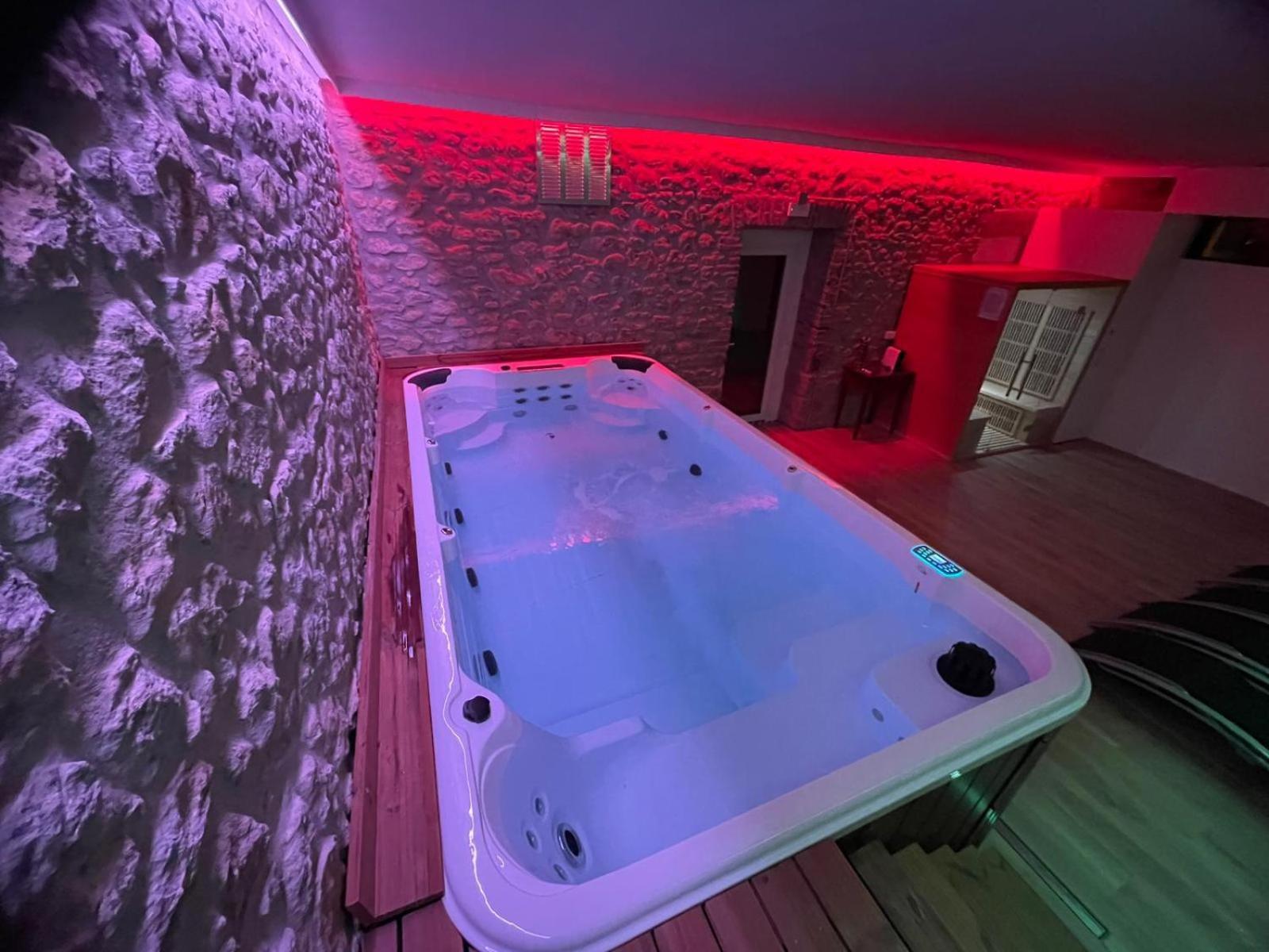 Novecento Luxury&Spa Residence 4 Stelle Montese Exterior photo